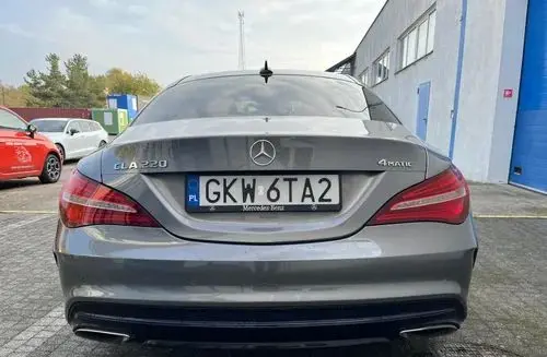 MERCEDES-BENZ CLA 