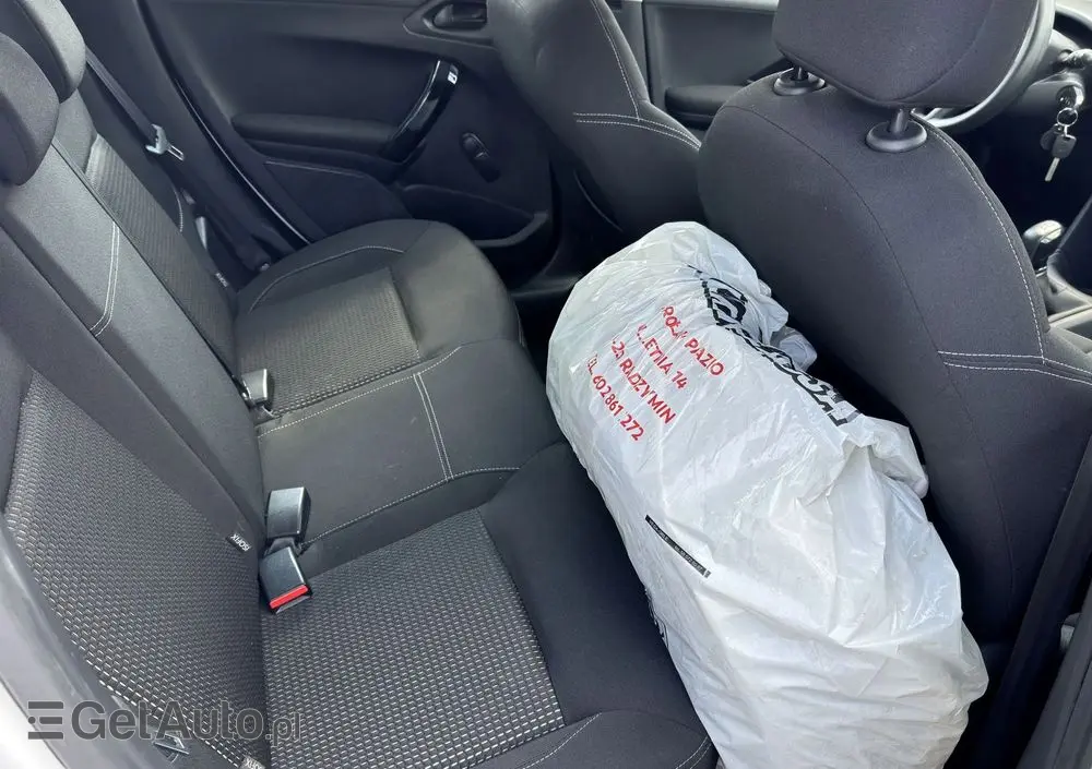 PEUGEOT 208 1.6 BlueHDi Active