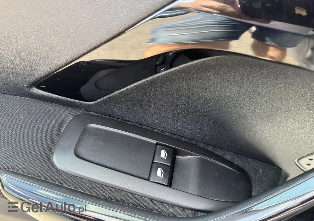 PEUGEOT 208 1.6 BlueHDi Active