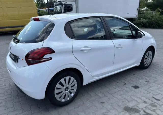 PEUGEOT 208 1.6 BlueHDi Active