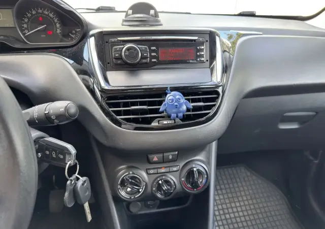 PEUGEOT 208 1.6 BlueHDi Active