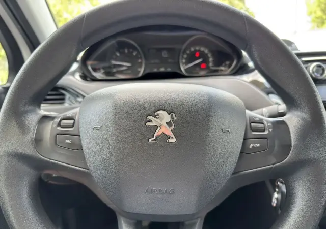 PEUGEOT 208 1.6 BlueHDi Active