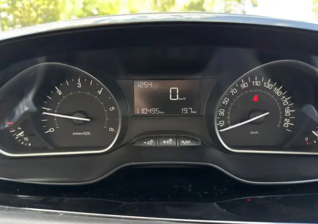 PEUGEOT 208 1.6 BlueHDi Active