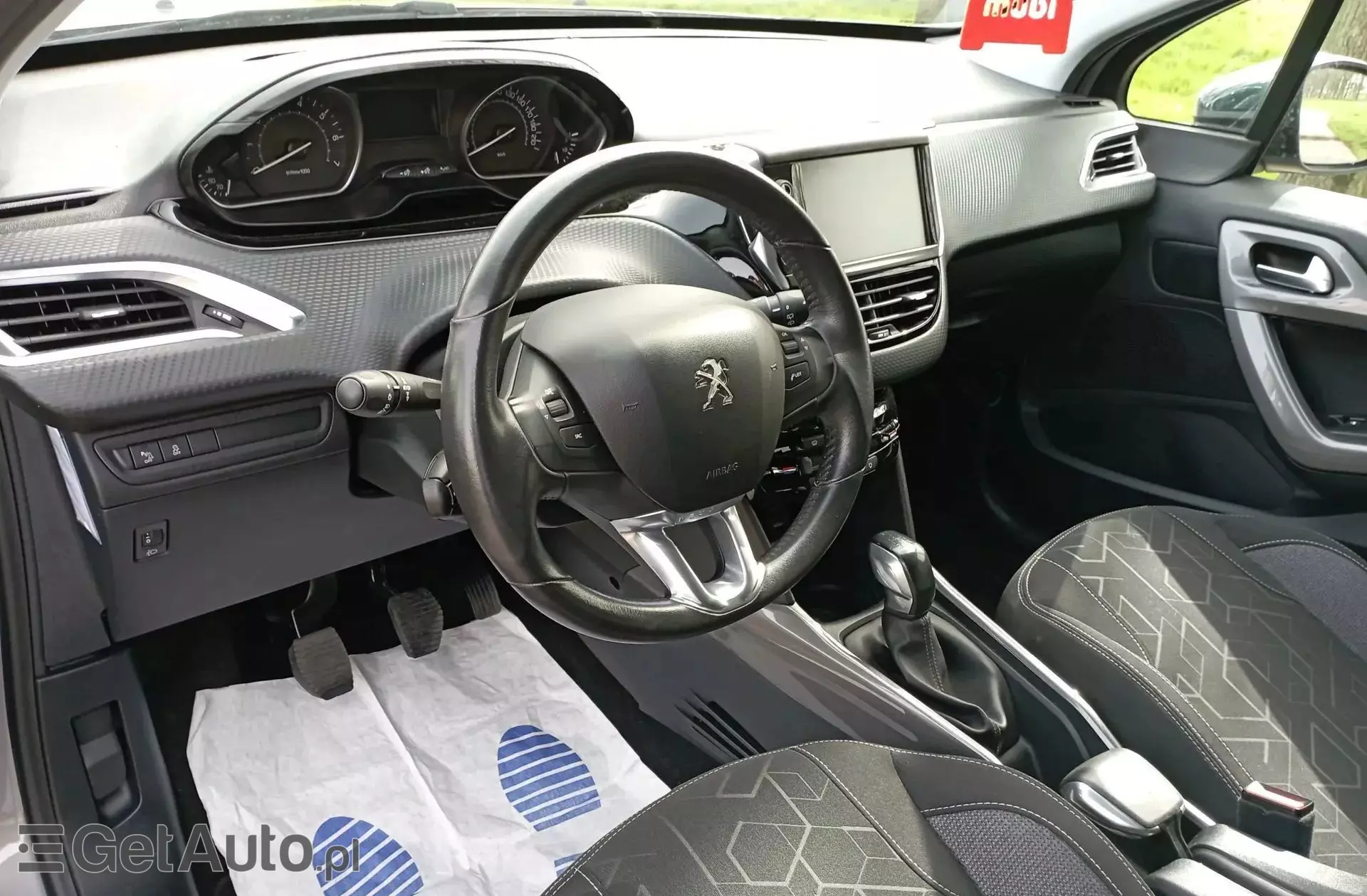 PEUGEOT 2008 1.2 PureTech (82 KM)