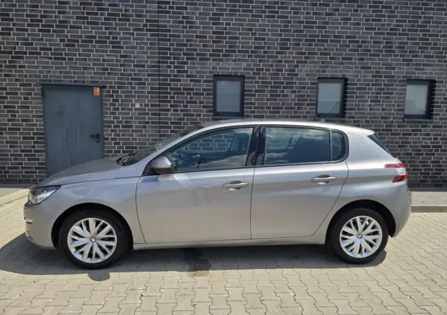 PEUGEOT 308 1.6 BlueHDi Business Line S&S