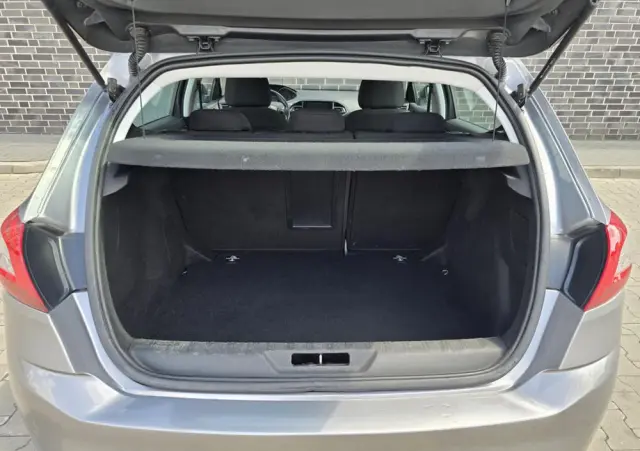 PEUGEOT 308 1.6 BlueHDi Business Line S&S