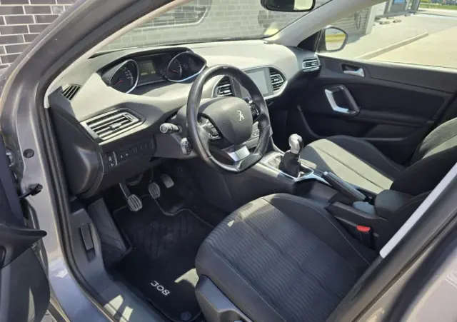 PEUGEOT 308 1.6 BlueHDi Business Line S&S