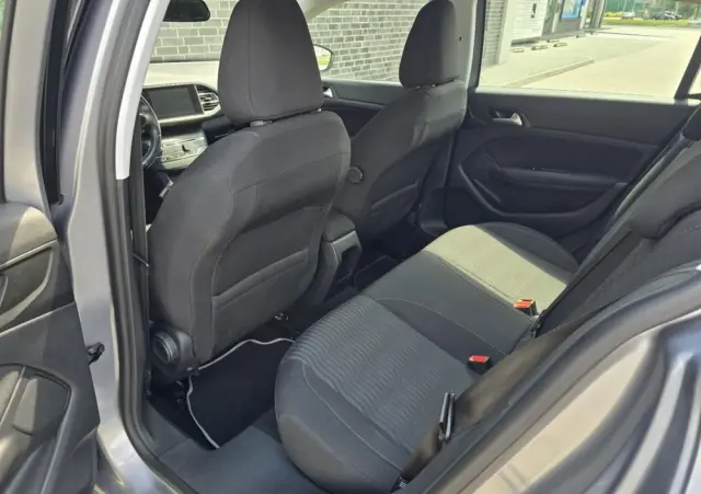 PEUGEOT 308 1.6 BlueHDi Business Line S&S