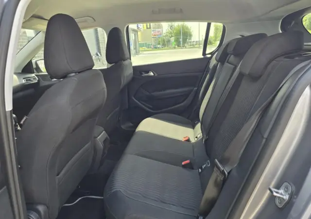 PEUGEOT 308 1.6 BlueHDi Business Line S&S