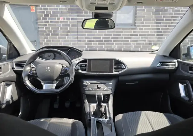 PEUGEOT 308 1.6 BlueHDi Business Line S&S