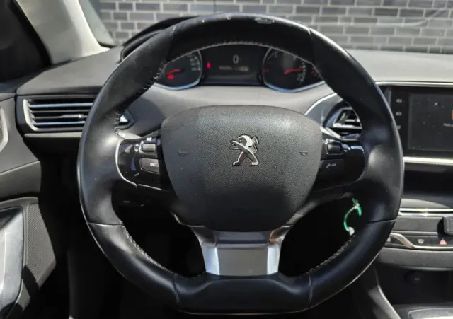 PEUGEOT 308 1.6 BlueHDi Business Line S&S