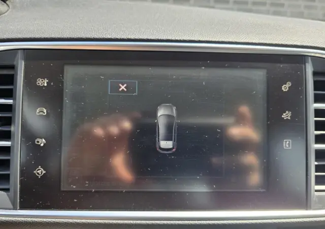 PEUGEOT 308 1.6 BlueHDi Business Line S&S