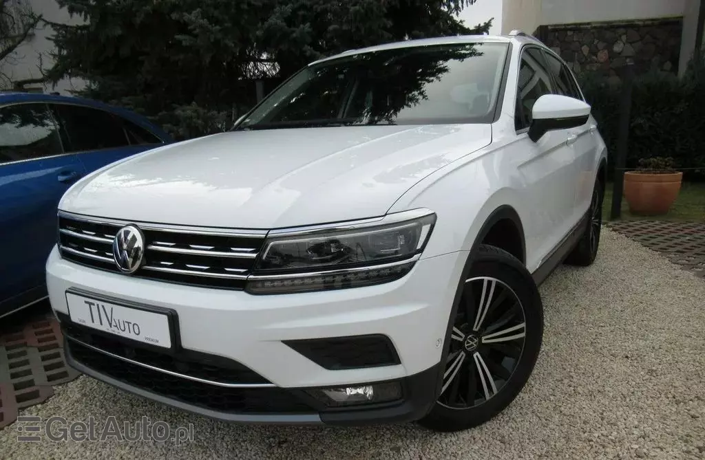 VOLKSWAGEN Tiguan 