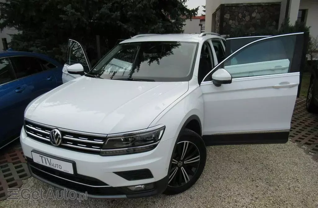 VOLKSWAGEN Tiguan 