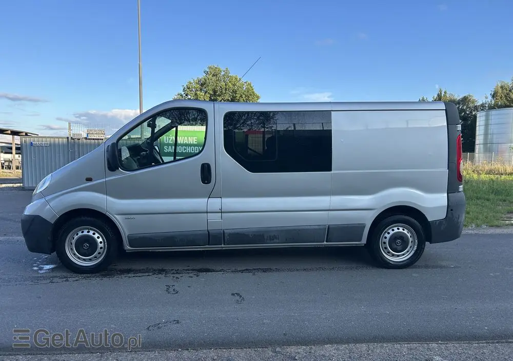 OPEL Vivaro 