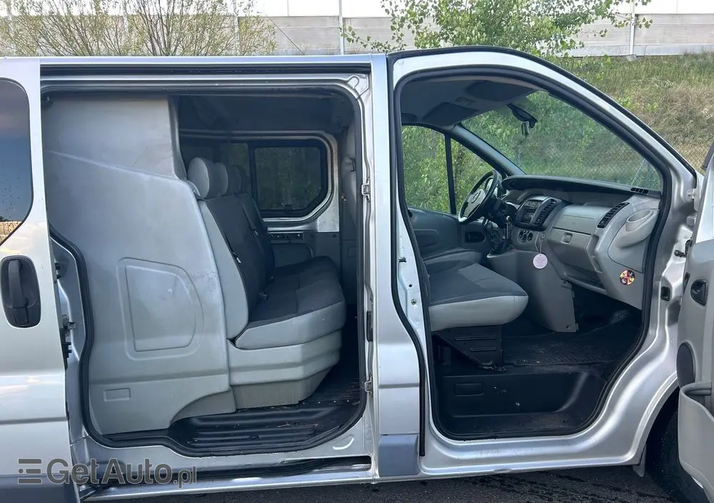 OPEL Vivaro 