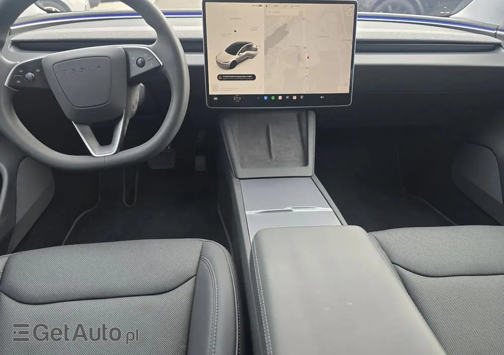 TESLA Model 3 