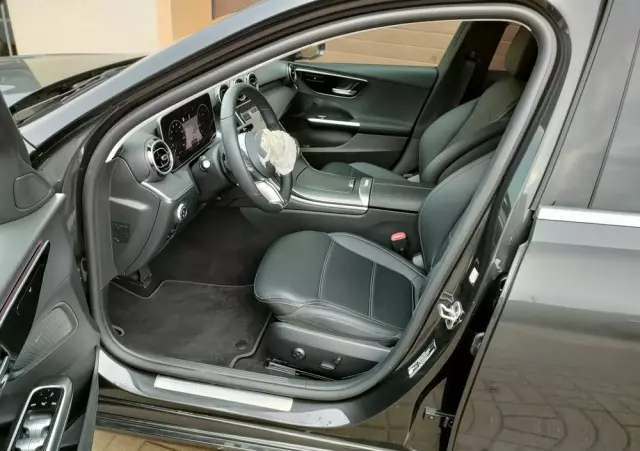 MERCEDES-BENZ Klasa C 200 d T 9G-TRONIC Avantgarde Advanced