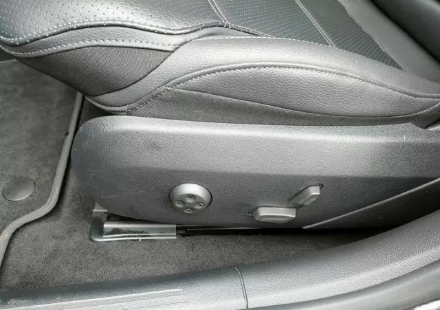 MERCEDES-BENZ Klasa C 200 d T 9G-TRONIC Avantgarde Advanced