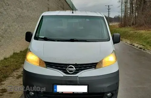 NISSAN NV200 
