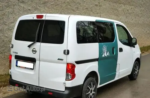 NISSAN NV200 