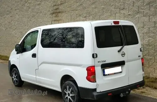 NISSAN NV200 