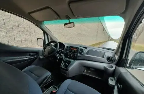 NISSAN NV200 