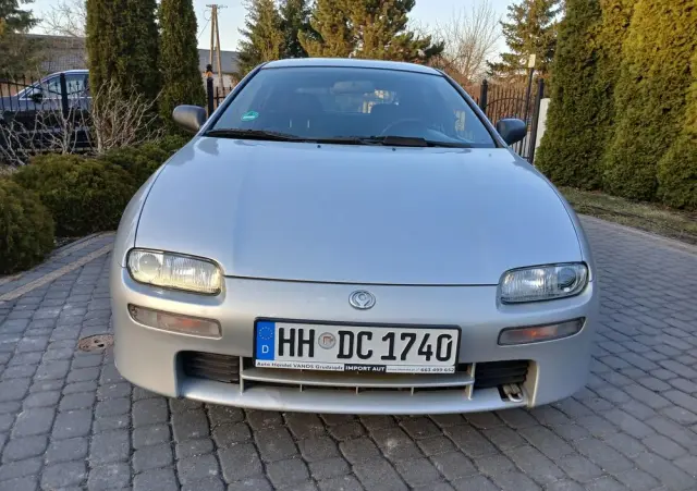 MAZDA 323F 