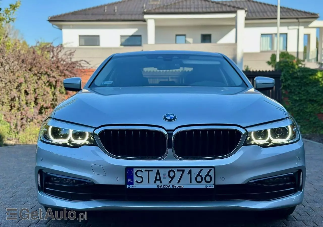 BMW Seria 5 520i Luxury Line sport