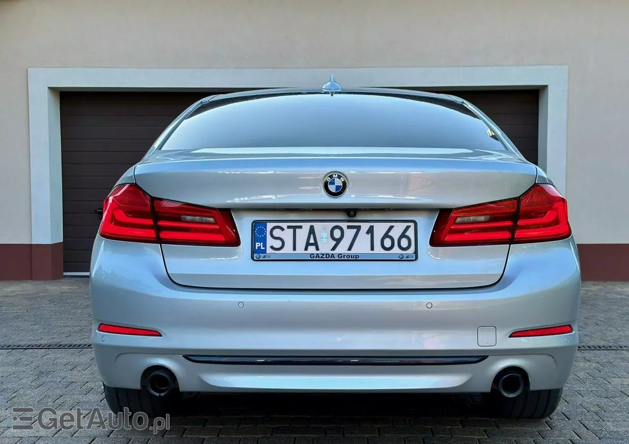 BMW Seria 5 520i Luxury Line sport