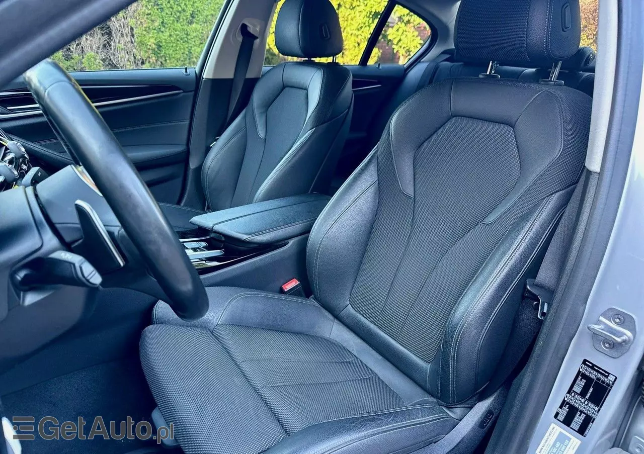BMW Seria 5 520i Luxury Line sport