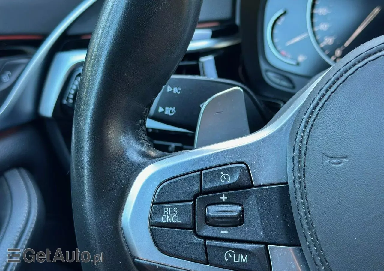 BMW Seria 5 520i Luxury Line sport