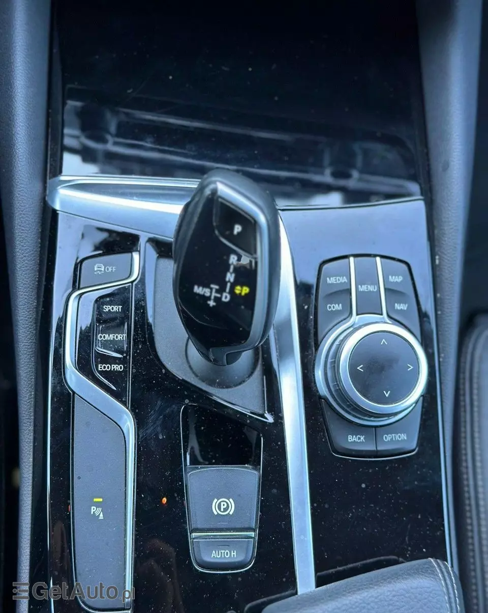 BMW Seria 5 520i Luxury Line sport