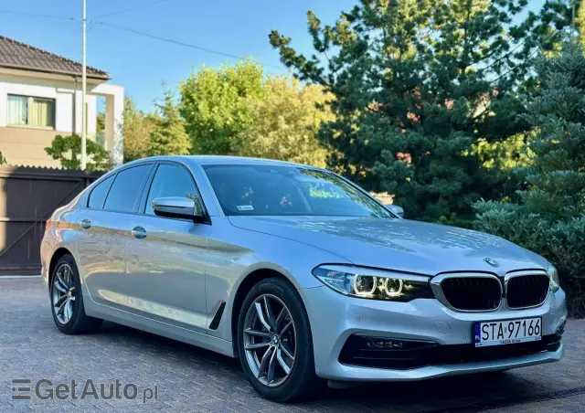 BMW Seria 5 520i Luxury Line sport