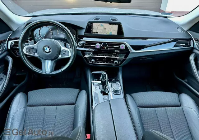 BMW Seria 5 520i Luxury Line sport