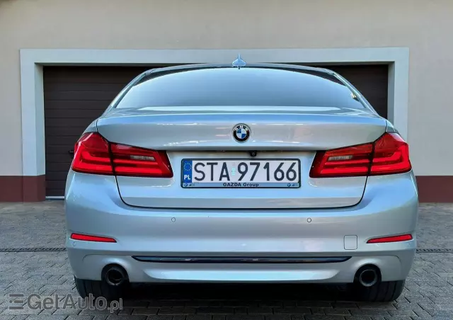 BMW Seria 5 520i Luxury Line sport