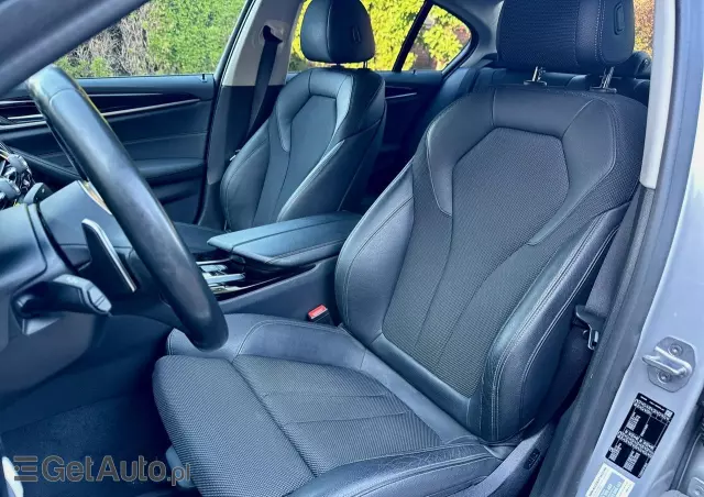 BMW Seria 5 520i Luxury Line sport