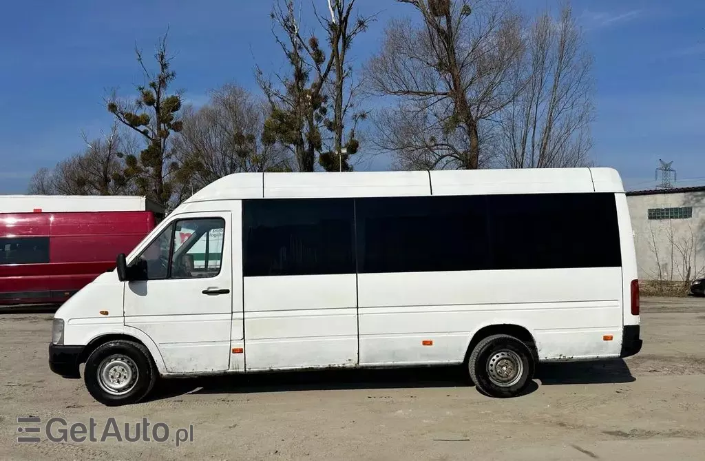 VOLKSWAGEN LT 