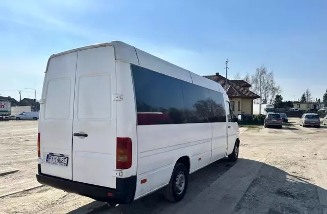 VOLKSWAGEN LT 