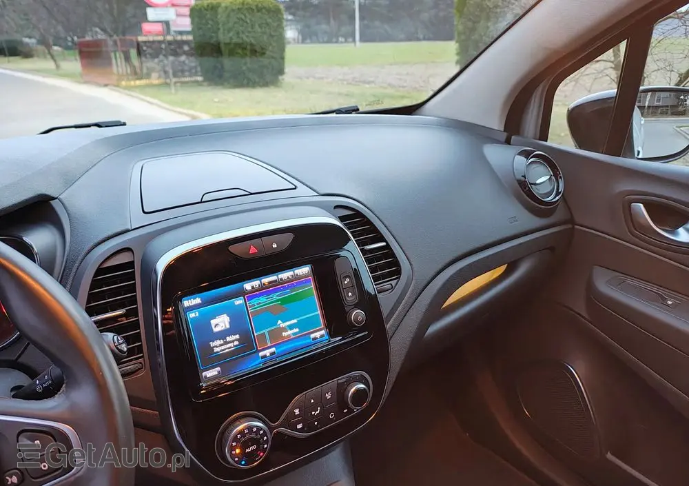 RENAULT Captur TCe 150 EDC GPF COLLECTION