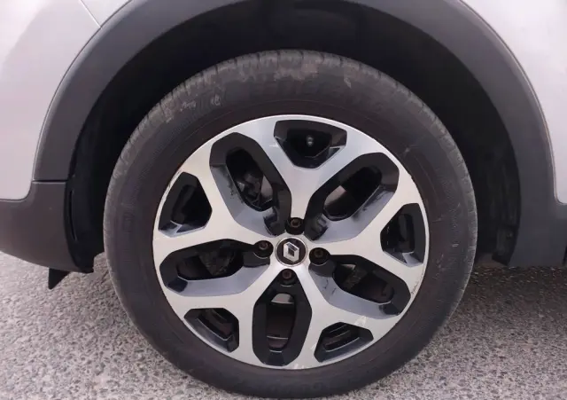 RENAULT Captur TCe 150 EDC GPF COLLECTION