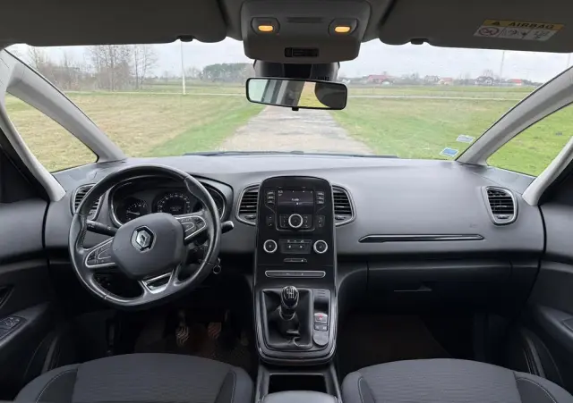 RENAULT Grand Scenic 