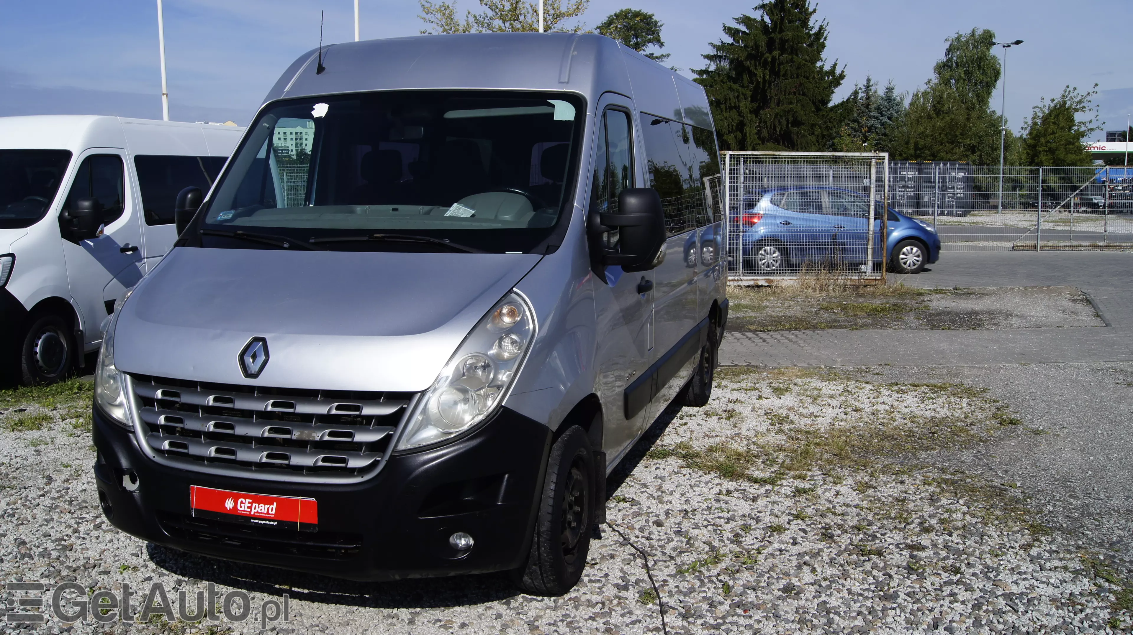 RENAULT Master 9 osobowy
