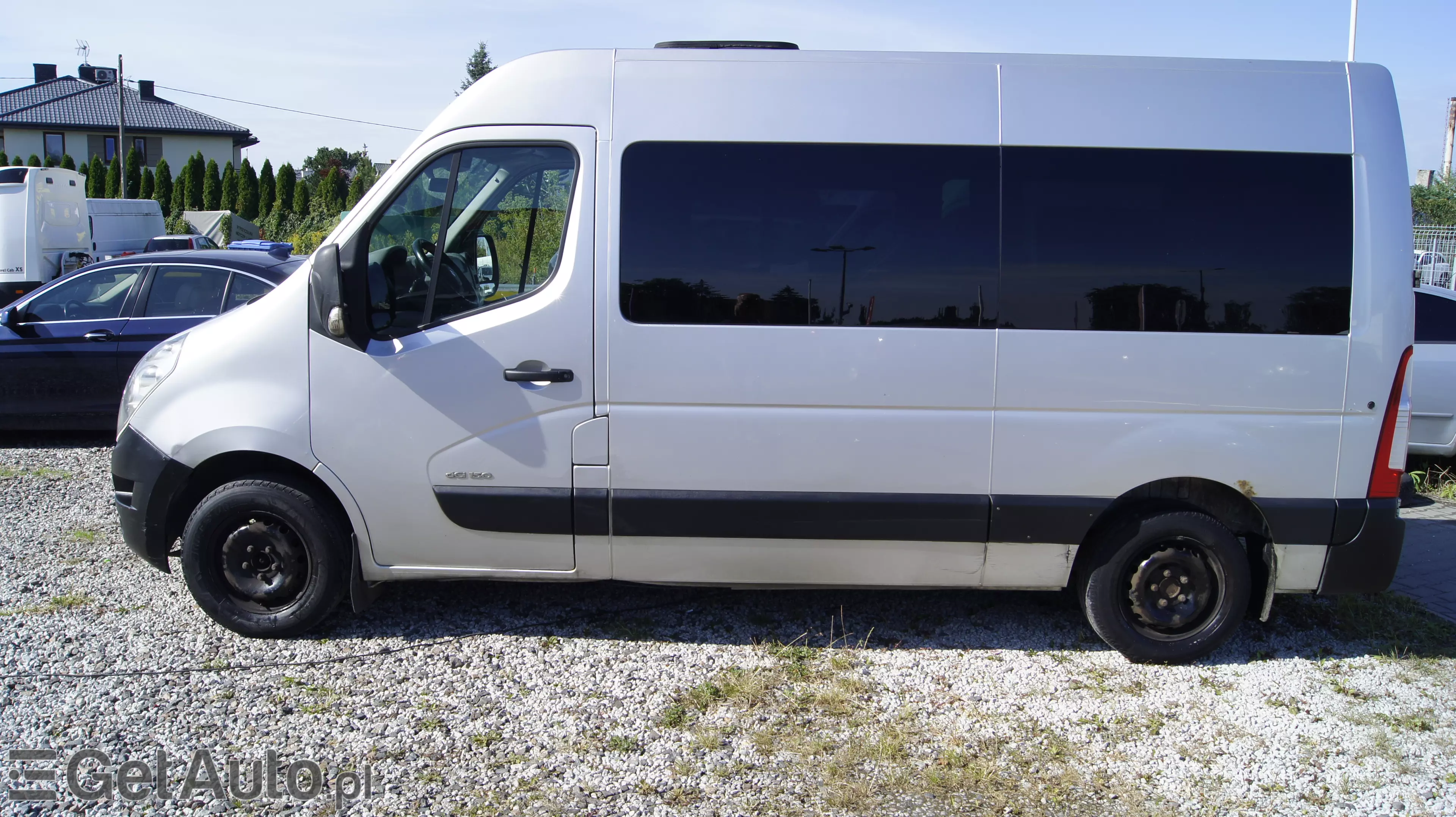 RENAULT Master 9 osobowy