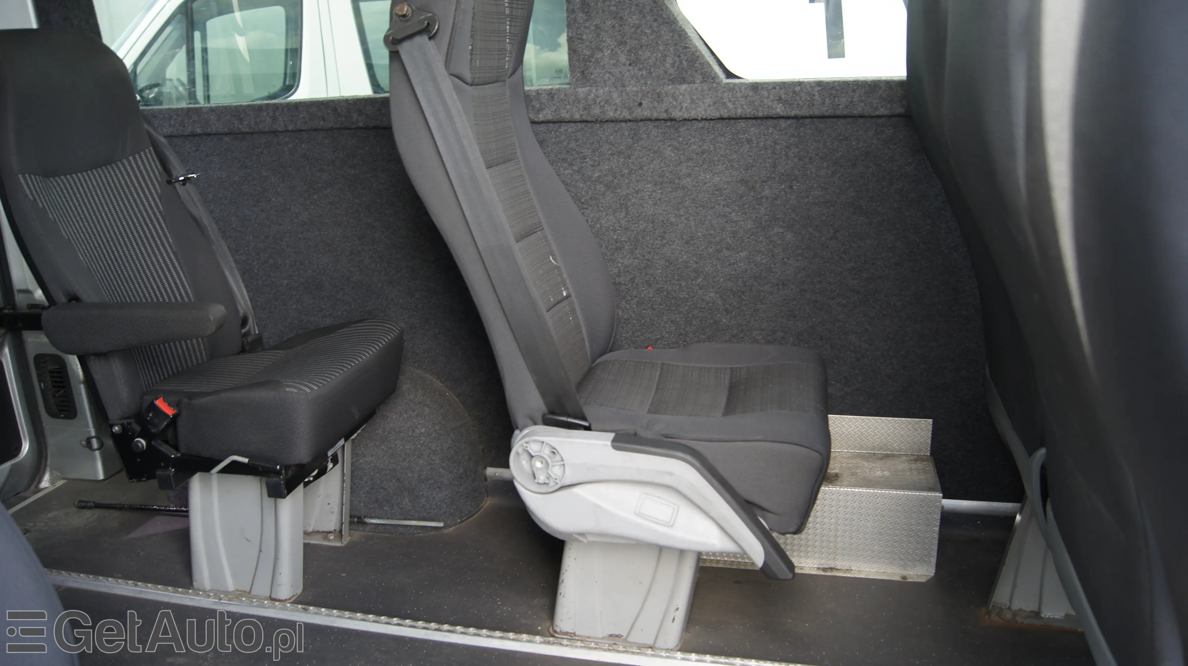 RENAULT Master 9 osobowy