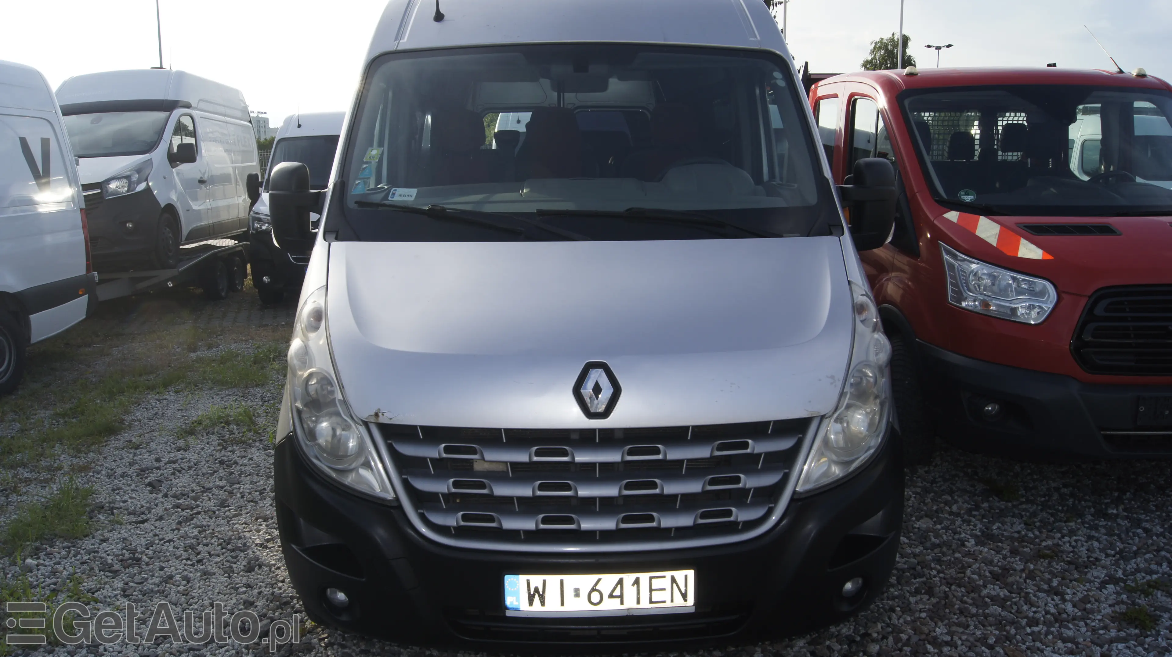 RENAULT Master 9 osobowy