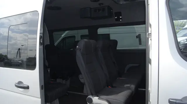 RENAULT Master 9 osobowy