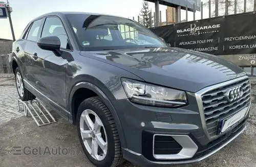 AUDI Q2 