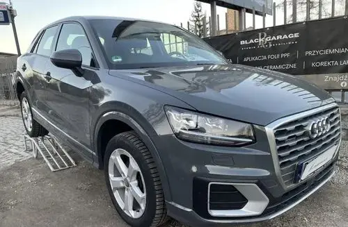 AUDI Q2 