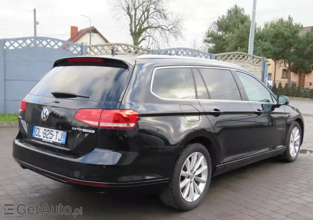 VOLKSWAGEN Passat Variant 2.0 TDI (BlueMotion Technology) Highline